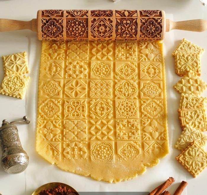 Christmas Pattern Rolling Pin - Kitchora